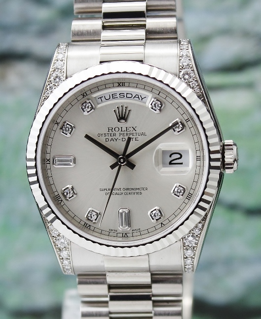 (image for) A ROLEX MEN SIZE 18K WHITE GOLD OYSTER PERPETUAL DAY-DATE / 118339